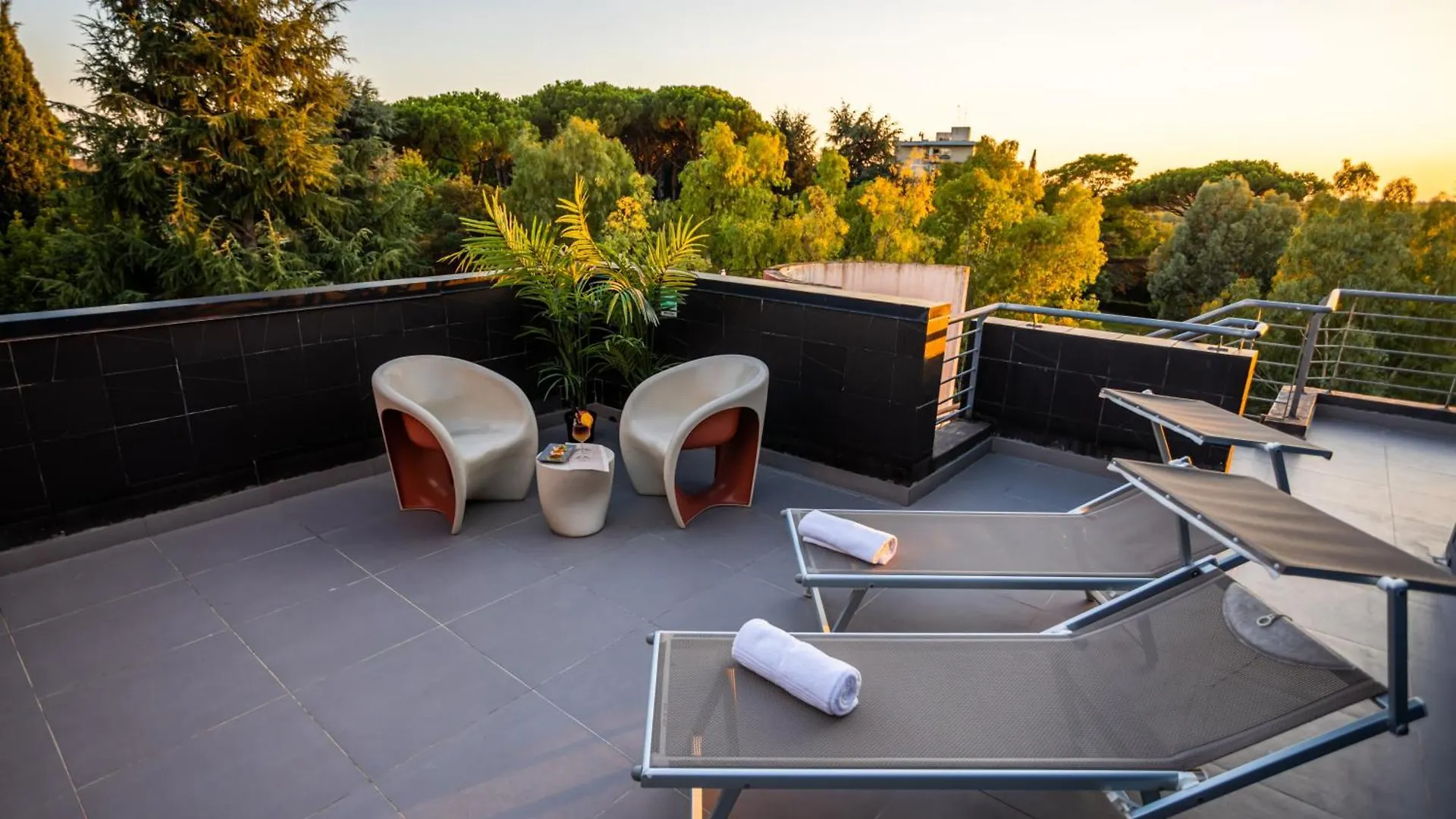 Black Hotel Rome