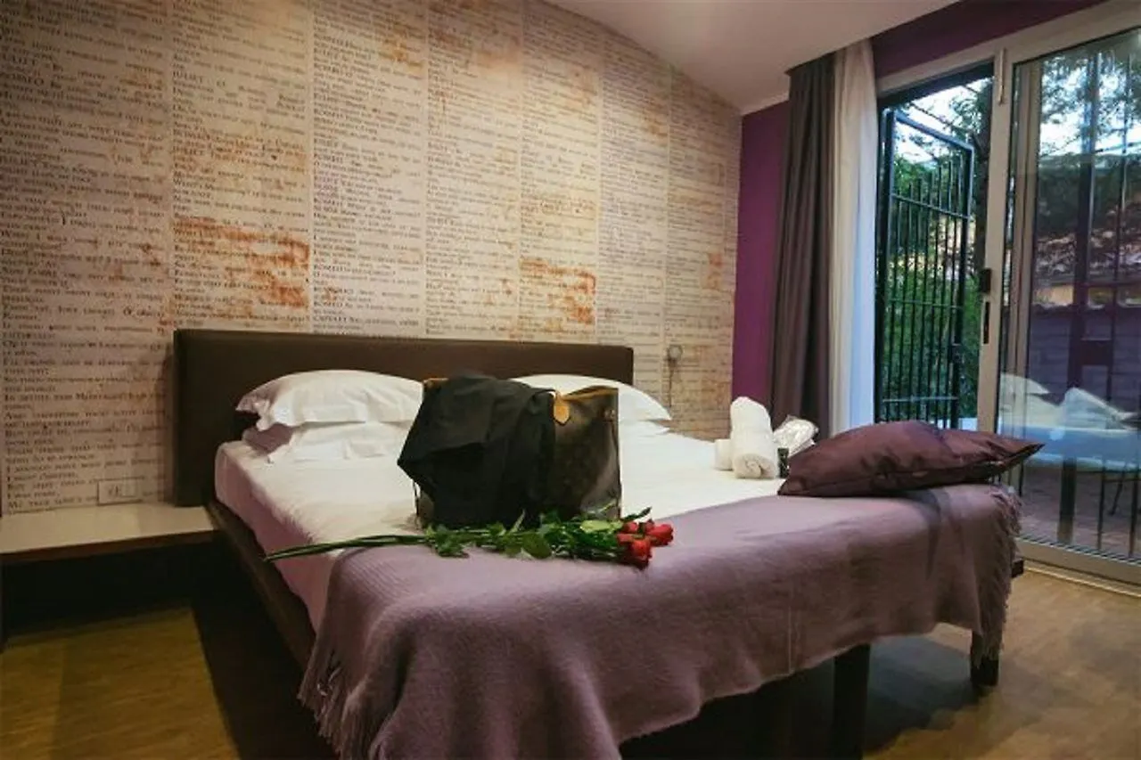 Black Hotel Rome 4*,  Italie